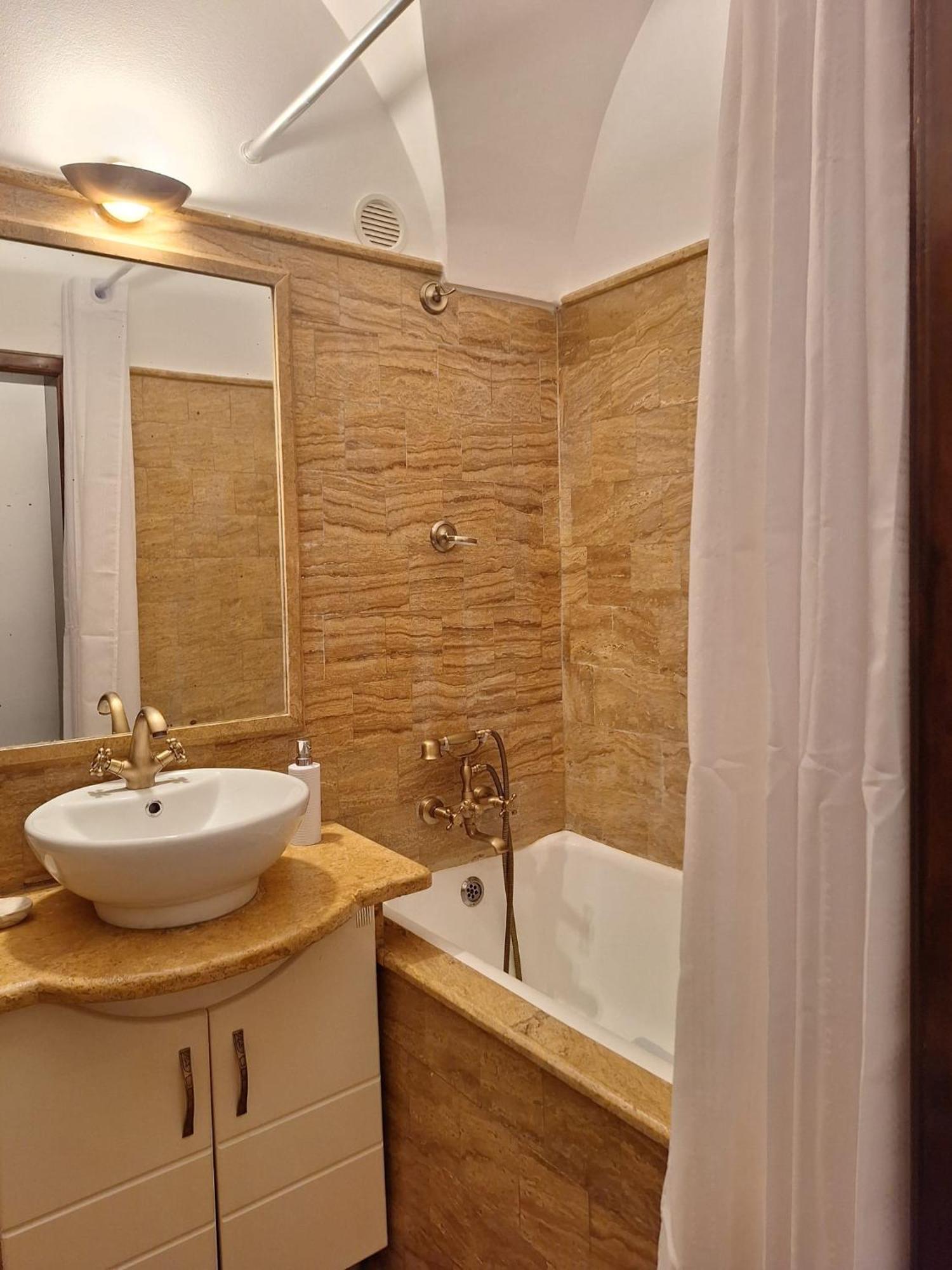 Classy View - Panoramic Sibiu Suite Экстерьер фото