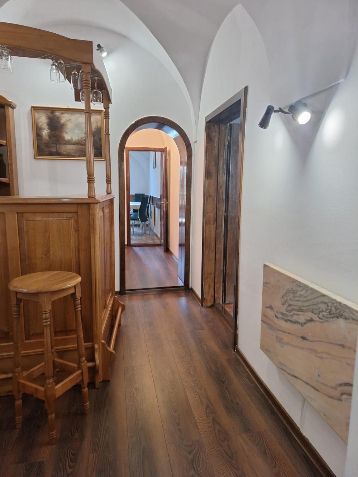 Classy View - Panoramic Sibiu Suite Экстерьер фото